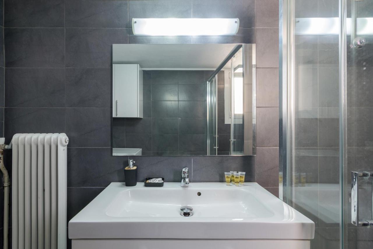 Spacious And Modern Flat For 4 Αθήνα Εξωτερικό φωτογραφία