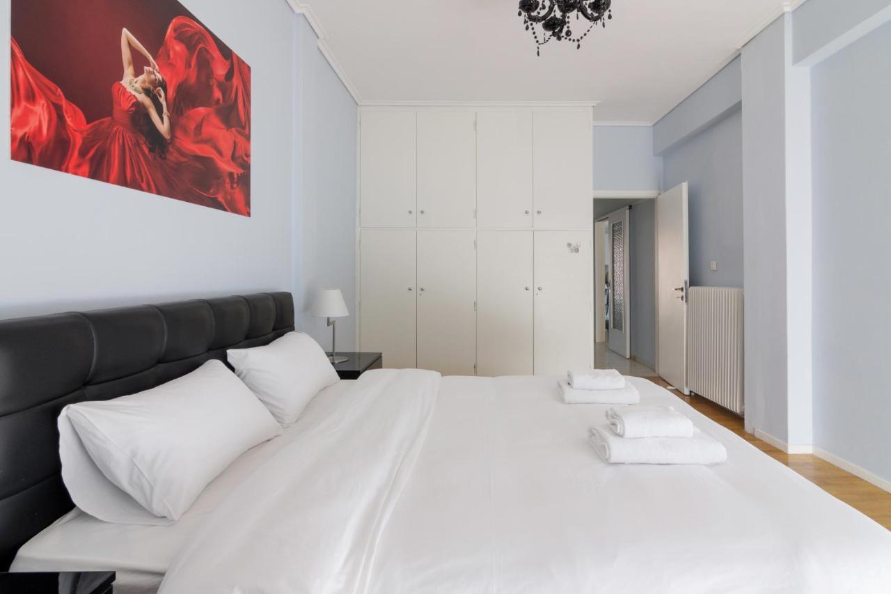 Spacious And Modern Flat For 4 Αθήνα Εξωτερικό φωτογραφία