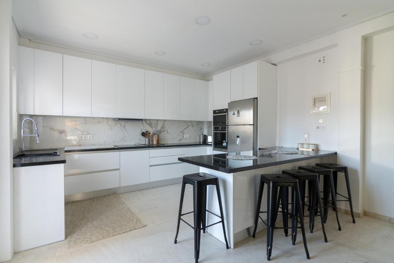 Spacious And Modern Flat For 4 Αθήνα Εξωτερικό φωτογραφία