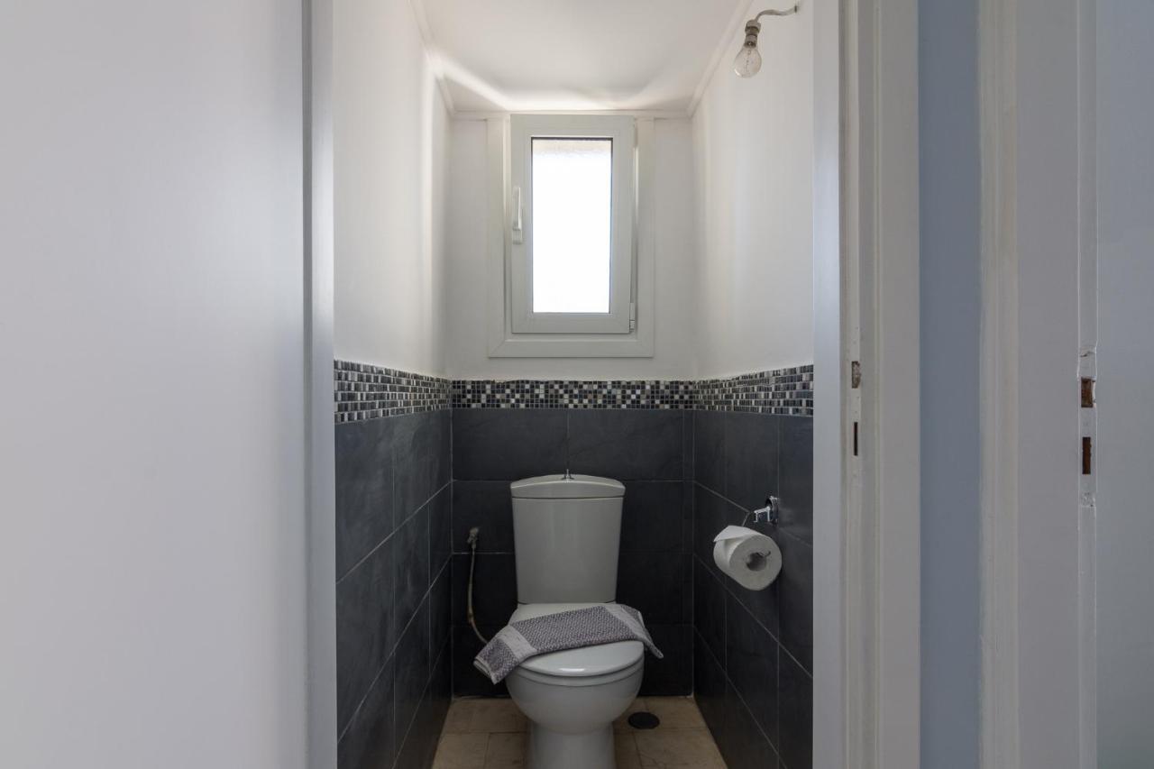 Spacious And Modern Flat For 4 Αθήνα Εξωτερικό φωτογραφία