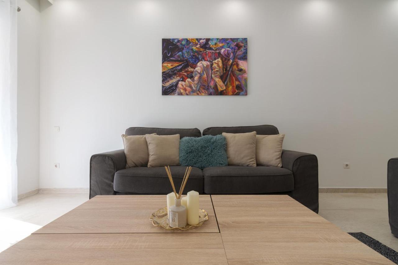 Spacious And Modern Flat For 4 Αθήνα Εξωτερικό φωτογραφία